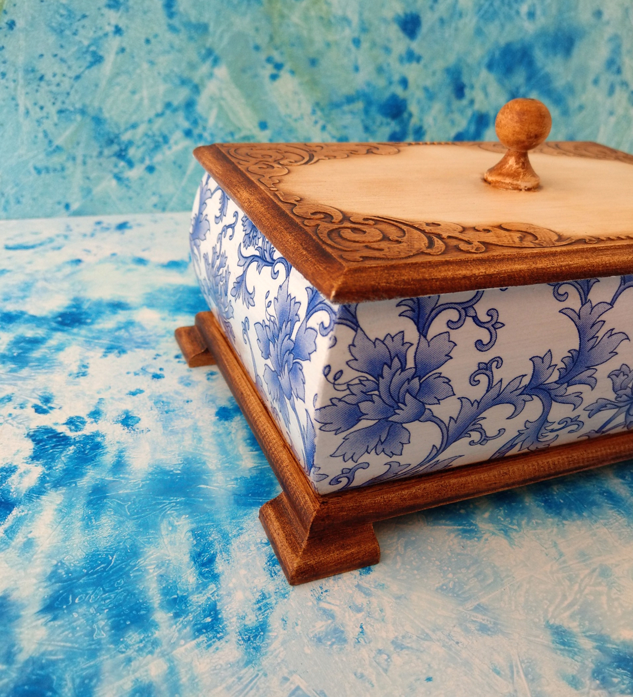 EL YAPIMI, KABARTMALI DEKORATİF ŞEKER ÇİKOLATA ATIŞTIRMALIK SAKLAMA KUTUSU – s055